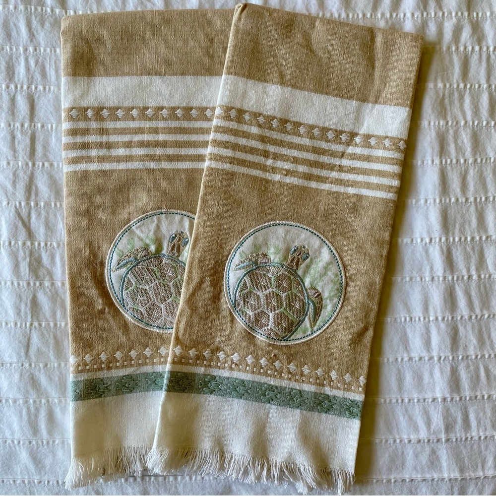 Turtle Design Cotton Tea Towels NWOT